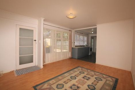 Photo of property in 4/228 Onewa Road, Birkenhead, Auckland, 0626