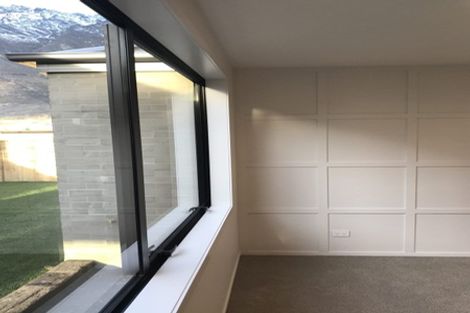 Photo of property in 7 Fallow Street, Jacks Point, 9371