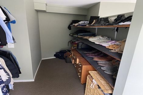 Photo of property in 6 Glentui Grove, Khandallah, Wellington, 6035