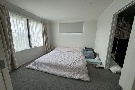 Photo of property in 16 Evergreen Parade, Rosehill, Papakura, 2113