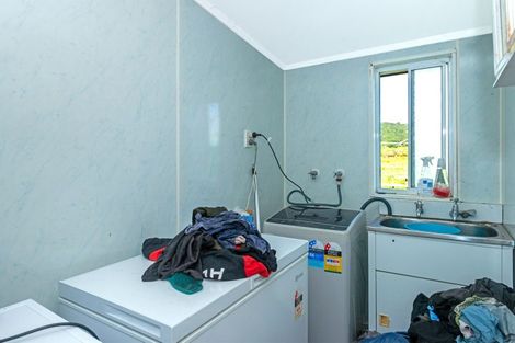 Photo of property in 63 Wharf Road, Hicks Bay, Tikitiki, 4087