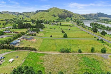 Photo of property in 17 Kauri Lane, Huntly, 3771