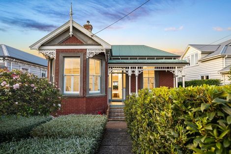 Photo of property in 85 Albert Road, Devonport, Auckland, 0624