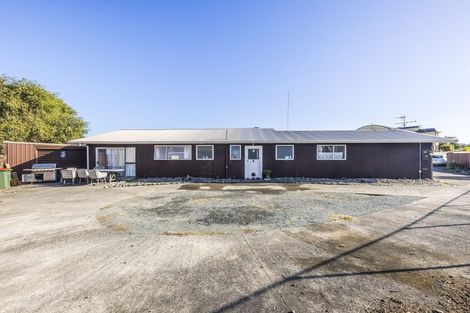 Photo of property in 9 Blanes Road, Weymouth, Auckland, 2103