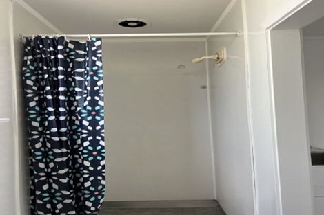 Photo of property in 5 Massine Place, Randwick Park, Auckland, 2105