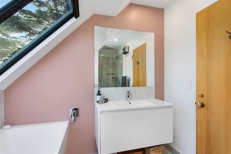 Photo of property in 463a Ilam Road, Bryndwr, Christchurch, 8052