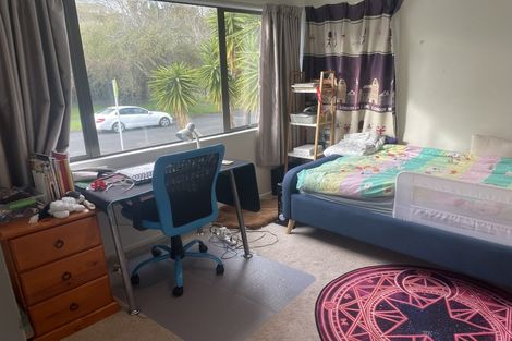 Photo of property in 43 Ponderosa Drive, Oteha, Auckland, 0632