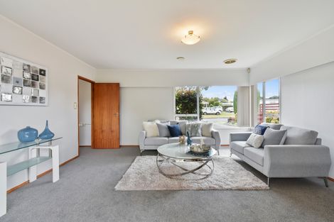 Photo of property in 20 Sunnypark Avenue, Rosehill, Papakura, 2113