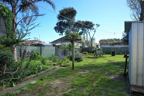 Photo of property in 8 Johnston Street, Foxton, 4814