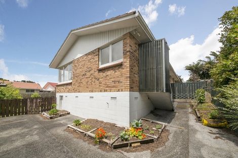 Photo of property in 4/135 Titirangi Road, New Lynn, Auckland, 0600