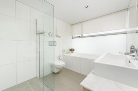 Photo of property in 4/50 Marine Parade, Mount Maunganui, 3116