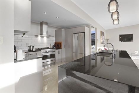 Photo of property in 50 Oakwood Drive, Rangiora, 7400