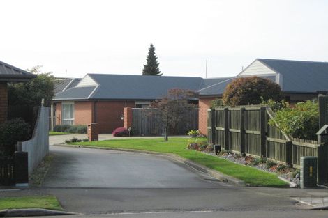 Photo of property in 1/27 Cardigan Bay Place, Addington, Christchurch, 8024