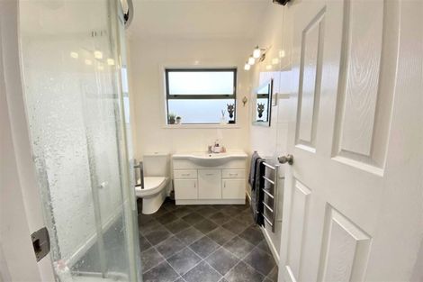 Photo of property in 17 Moa Street, Waikiwi, Invercargill, 9810