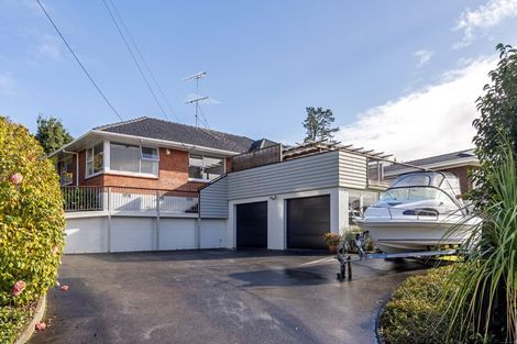 Photo of property in 38 Glenfern Road, Mellons Bay, Auckland, 2014