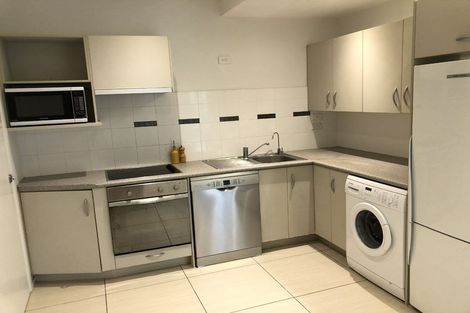 Photo of property in 6 Hinemoa Terrace, Birkenhead, Auckland, 0626