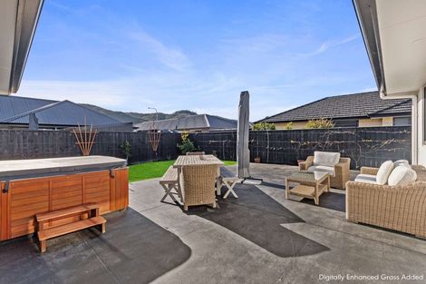 Photo of property in 6 George Fyfe Way, Wakefield, 7025