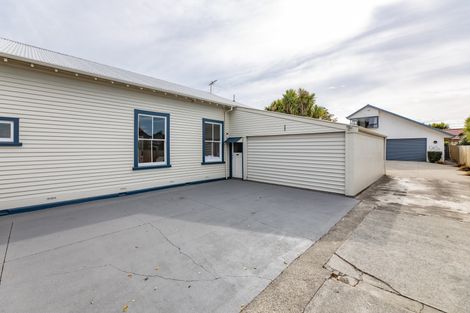 Photo of property in 2/96 Kerrs Road, Avonside, Christchurch, 8061
