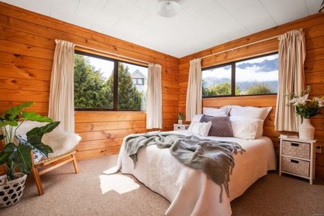 Photo of property in 16 Kawarau Place, Frankton, Queenstown, 9300