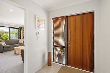 Photo of property in 15 Six Silvers Avenue, Halswell, Christchurch, 8025