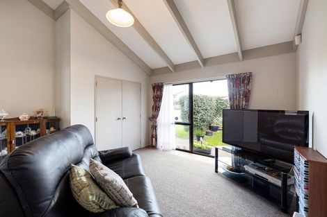 Photo of property in 46 Lansdowne Crescent, Glenview, Hamilton, 3206