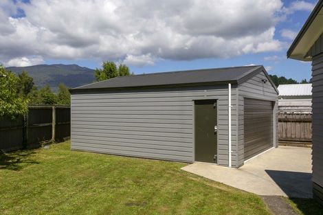 Photo of property in 27 Runuku Grove, Turangi, 3334