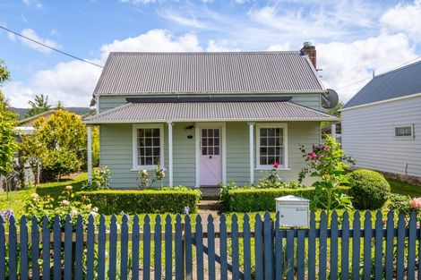 Photo of property in 24 Waite Street, Featherston, 5710