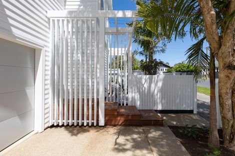 Photo of property in 1a Maranui Avenue, Point Chevalier, Auckland, 1022