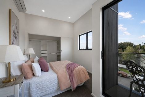 Photo of property in 1/13 Sarona Avenue, Glen Eden, Auckland, 0602