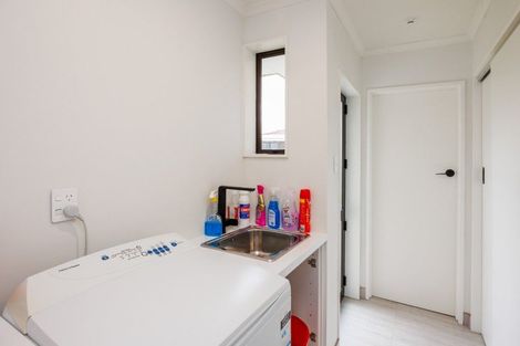 Photo of property in 17 Thomson Street, West End, Palmerston North, 4412