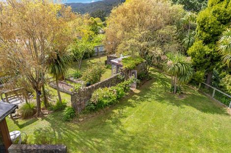Photo of property in 5 Paton Street, Maymorn, Upper Hutt, 5018