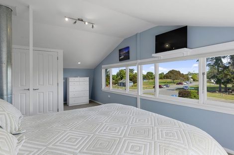 Photo of property in 4 Rotten Row, Waikuku Beach, 7473