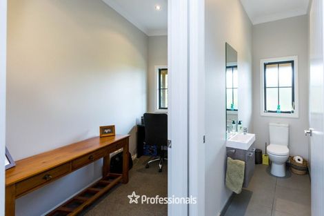 Photo of property in 32e Kaitoke Loop, Kaitoke, Upper Hutt, 5018