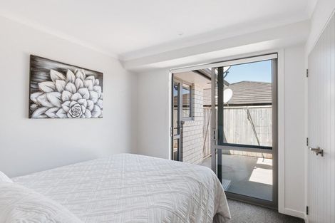 Photo of property in Waterview Estate, 11/4 Greystone Place, Omokoroa, 3114