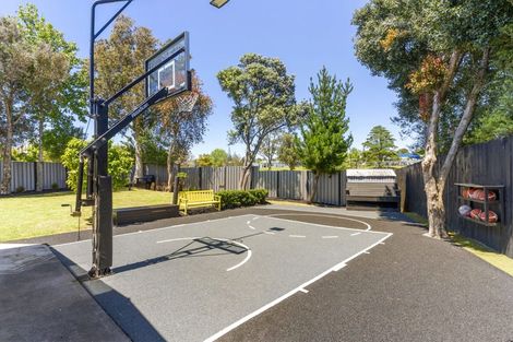 Photo of property in 30 Fairdale Place, Birkdale, Auckland, 0626