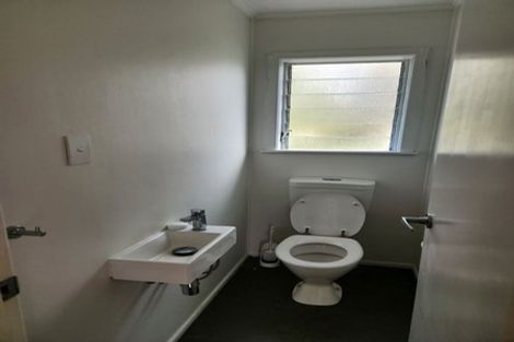 Photo of property in 1/8 Alston Avenue, Kelston, Auckland, 0602