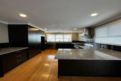 Photo of property in 100 Flanshaw Road, Te Atatu South, Auckland, 0610