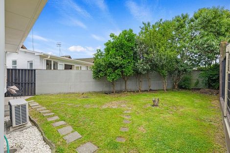 Photo of property in 2/41 Turret Road, Tauranga South, Tauranga, 3112