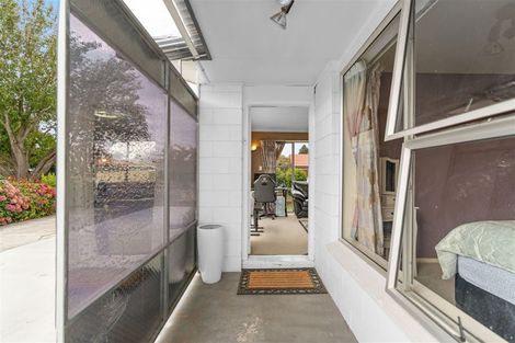 Photo of property in 39 Ambleside Drive, Burnside, Christchurch, 8053