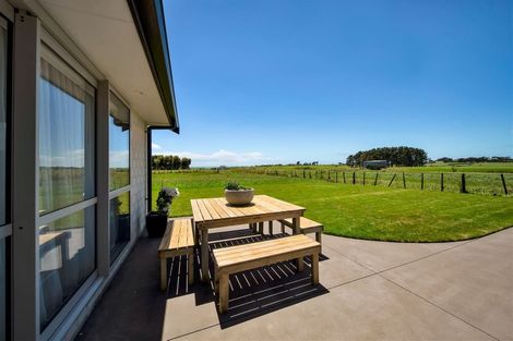 Photo of property in 10 Hawetaone Street, Bell Block, New Plymouth, 4312