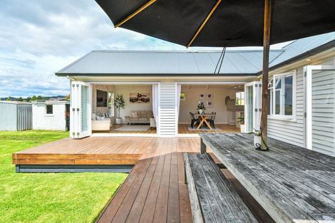 Photo of property in 25 Village Way, Ardmore, Papakura, 2582