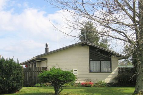 Photo of property in 6 Rewarewa Street, Owhata, Rotorua, 3010