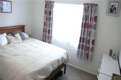 Photo of property in 1/23 Pavola Grove, Glenfield, Auckland, 0629