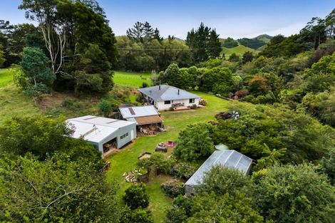 Photo of property in 927 Mohakau Road, Kiore, Stratford, 4395