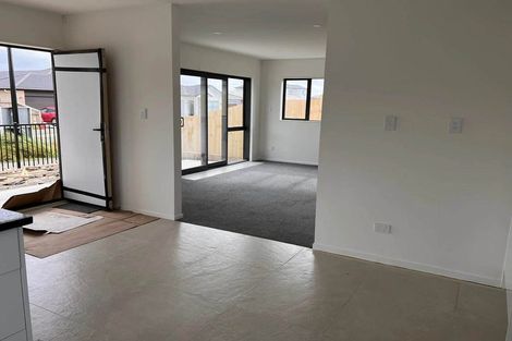 Photo of property in 20 Black Beech Crescent, Takanini, 2110