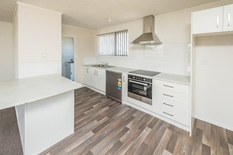 Photo of property in 40 Karyn Street, Castlecliff, Whanganui, 4501