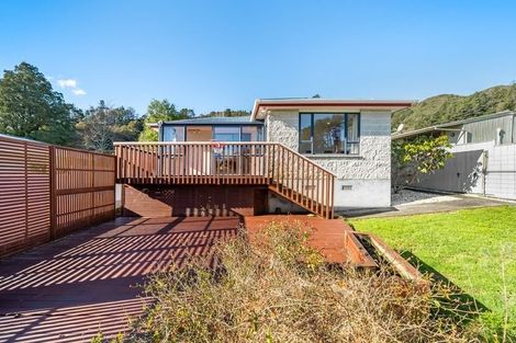 Photo of property in 94 Manuka Street, Stokes Valley, Lower Hutt, 5019