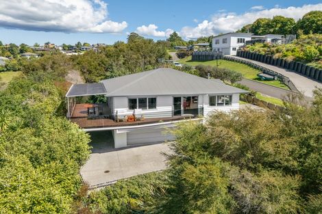 Photo of property in 11 Southill Way, Pyes Pa, Tauranga, 3112