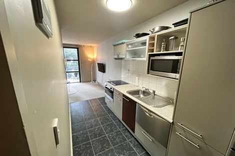 Photo of property in Atrium Apartments, 2c/154 The Terrace, Wellington Central, Wellington, 6011