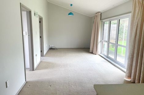 Photo of property in 15a Alana Place, Mount Wellington, Auckland, 1060